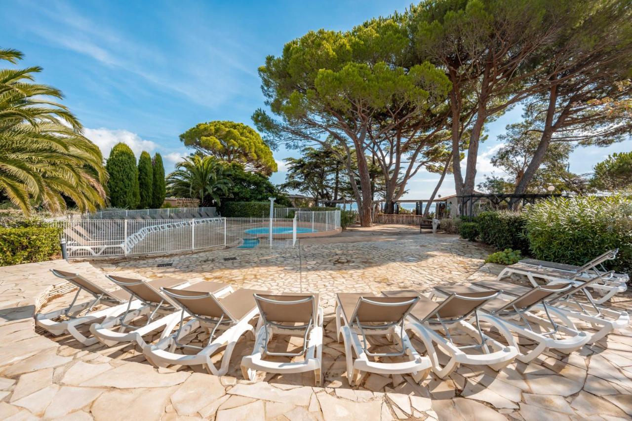 Residence Pierre & Vacances L'Anse De Pramousquier Le Lavandou Exterior photo